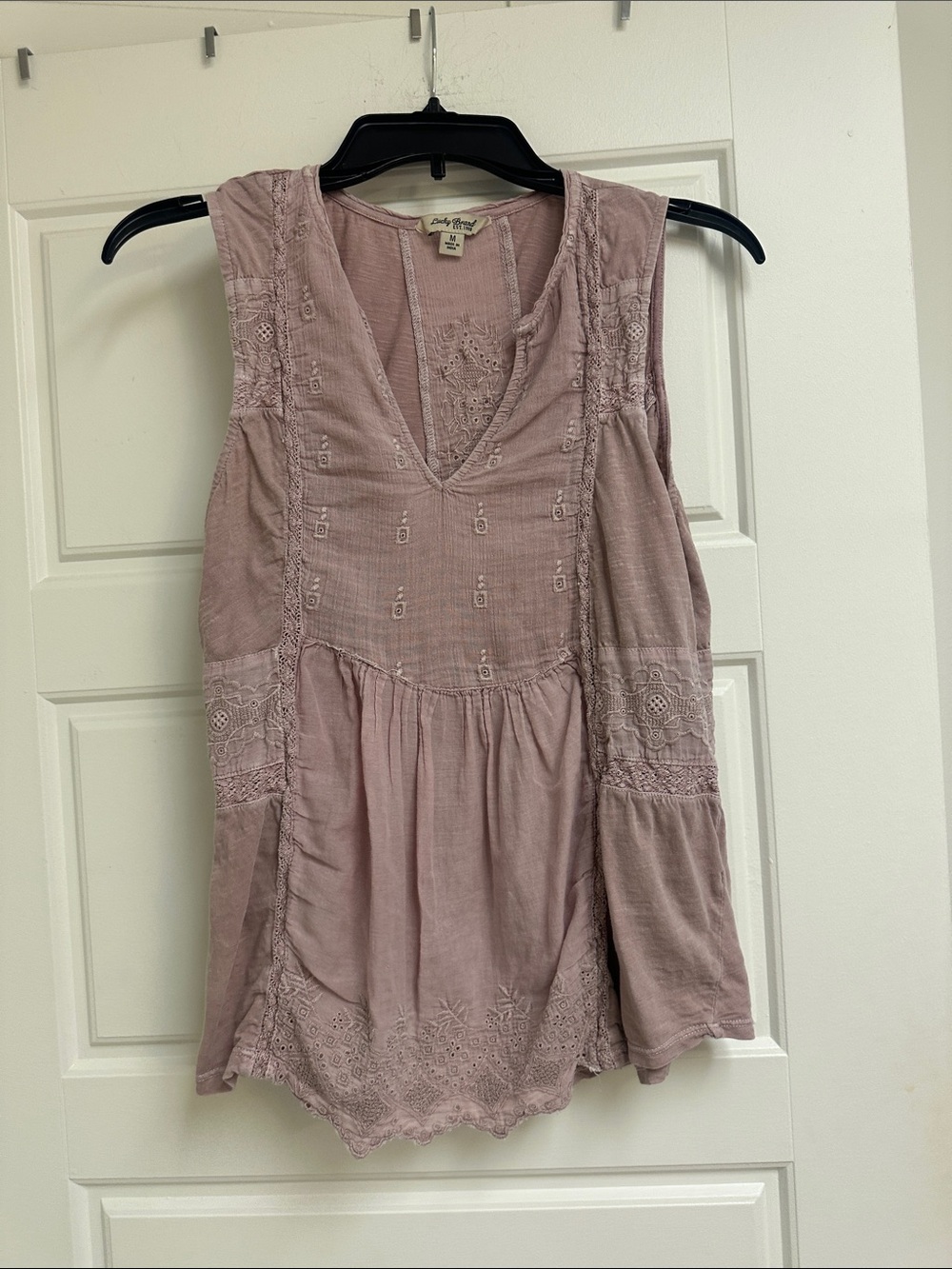 Lucky Brand Mauve Pink Embroidered V-Neck Sleeveless Camisole